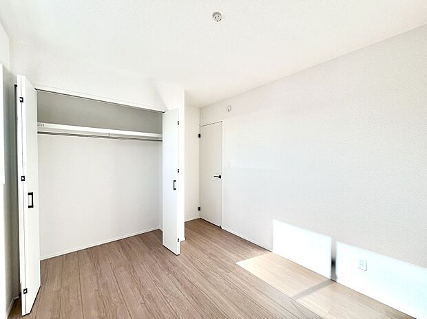 収納が充実しているので居住スペースを広々使えます