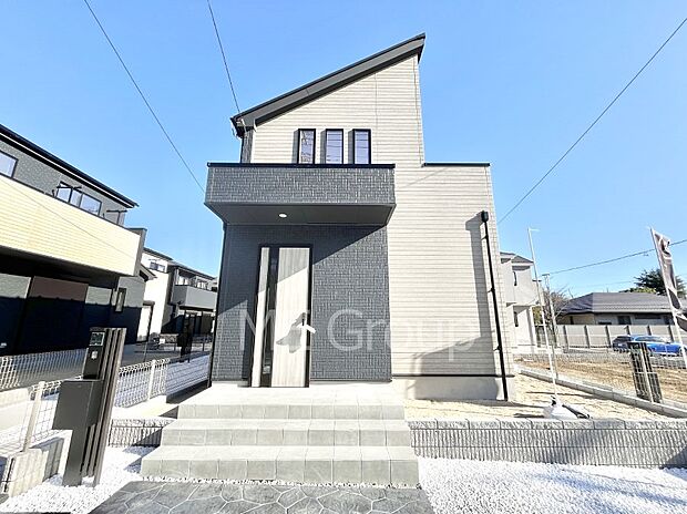 洗練された外観、上質な住空間が広がる室内は永く安心して過ごせる住居です。 