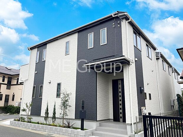 ◆C号棟◆〜Exterior〜閑静な住宅地で子育て家族にピッタリ。毎日のお散歩も快適な緑に恵まれたエリアで、自然に包まれた穏やかな暮らしを実現するための、ゆとりある住環境が整っています。