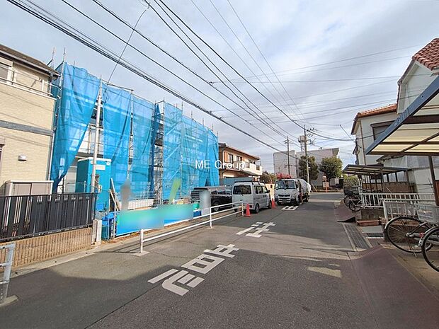 〜Exterior〜　前面道路：南 6.68m 公道　前面道路は閑静な住宅地をはしる車通りの少ない道路。駐車の出し入れもらくらくです！ご不明点・現地見学のご希望は、お気軽にお問い合わせください！