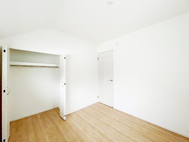 収納が充実しているので居住スペースを広々使えます