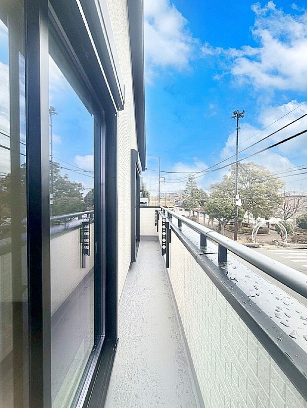 風通しの良いバルコニー