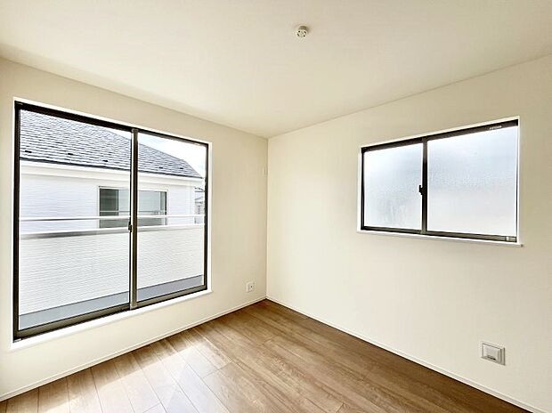 2面採光を確保した明るい空間。家族みんなが快適な暮らしを実現する設計です。