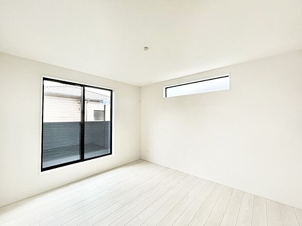 爽やかな日差しがお部屋全体を優しく包み込んでくれます