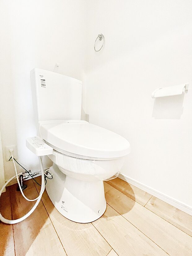 毎日を快適に!清潔感あるシャワートイレ。