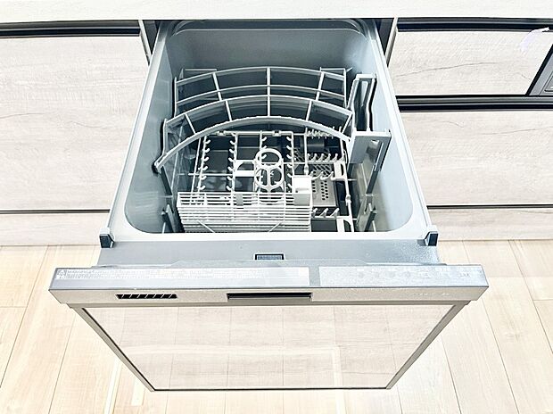 面倒なお片づけは食洗機にお任せ!家事の負担が減って、時間にも気持ちにもゆとりができます。