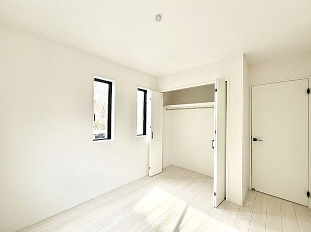 収納が充実しているので居住スペースを広々使えます