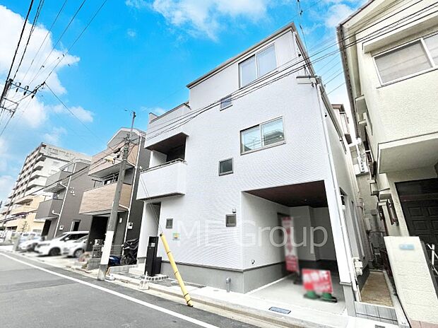 前面道路はきちんと整備されています