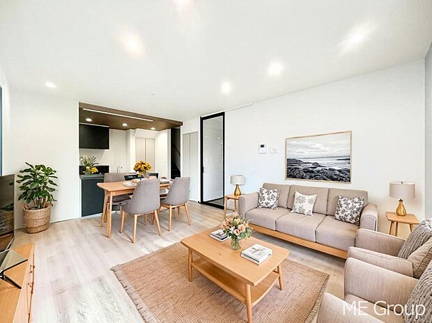 日当たりのいいリビングでゆったりとしたティータイムを!※家具はCGです