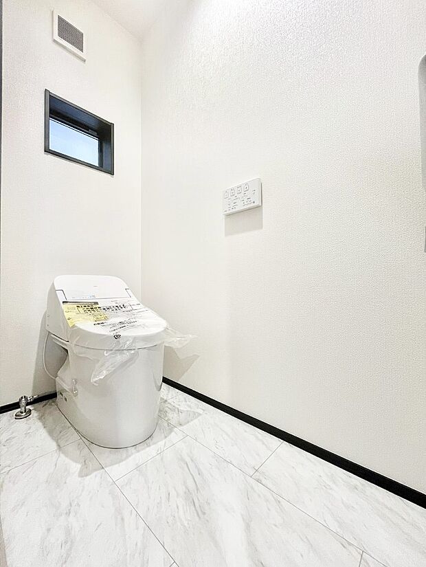 トイレは1階と2階それぞれに配置されていてとても便利です。 