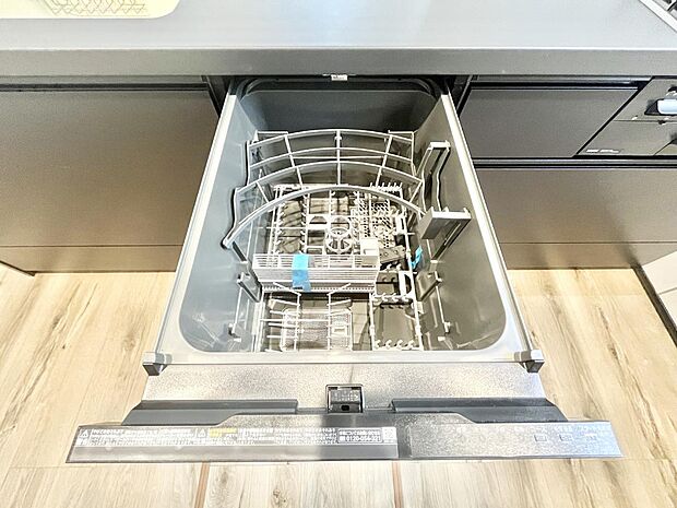 面倒なお片づけは食洗機にお任せ!家事の負担が減って、時間にも気持ちにもゆとりができます。