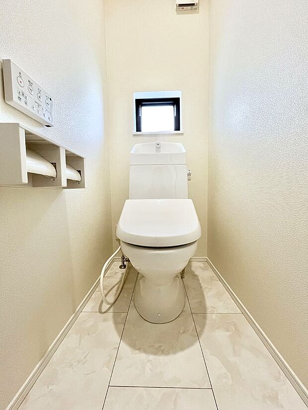 トイレは1階と2階それぞれに配置されていてとても便利です。 