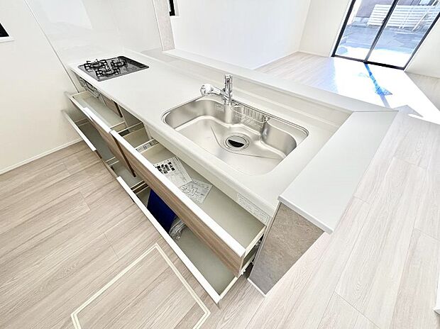 ◆A号棟◆使いやすさを優先したスライド式収納タイプ!