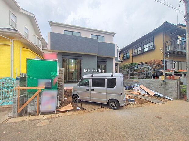 〜Exterior〜　一戸建ての大きなメリットは、自分達の「土地」を「自由に」使える事です。ガーデニングやＤＩＹ，車やバイクの趣味など様々な用途で利用できます。