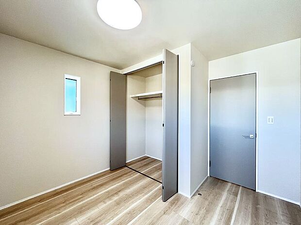 収納が充実しているので、居住スペースを広く使えます。