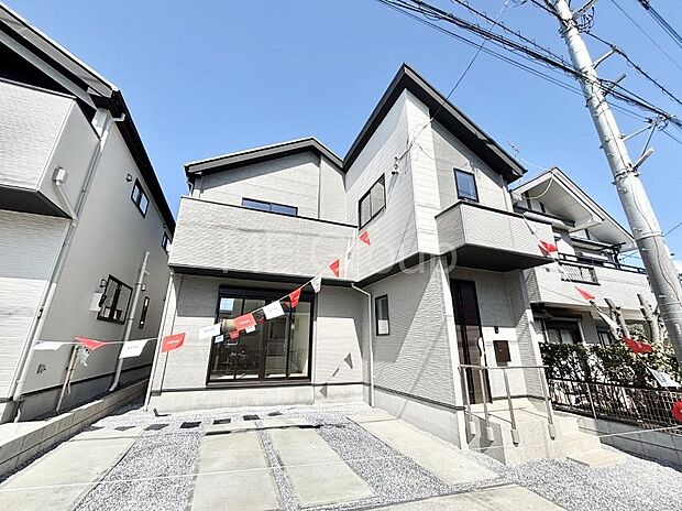 たっぷりの陽光と心地よい風が舞い込む住まい