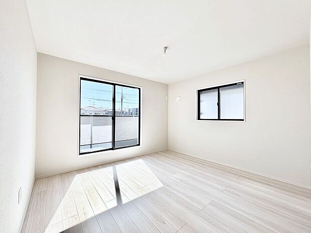 2面採光を確保した明るい空間。家族みんなが快適な暮らしを実現する設計です。