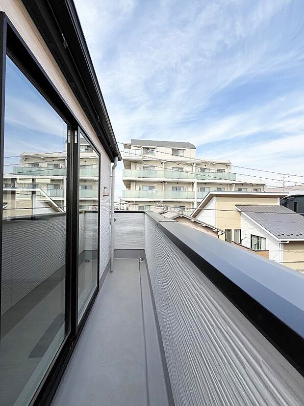 風通しの良いバルコニー