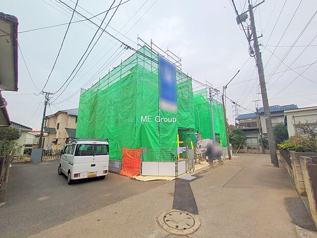 〜Exterior〜 前面道路:北 4m 公道 前面道路は閑静な住宅地をはしる車通りの少ない道路。駐車の出し入れもらくらくです!ご不明点・現地見学のご希望は、お気軽にお問い合わせください!