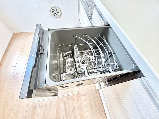 ◆1号棟◆面倒なお片づけは食洗機にお任せ!家事の負担が減って、時間にも気持ちにもゆとりができます。