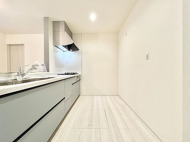 ゆとりあるキッチンではご家族と楽しくお料理ができます。