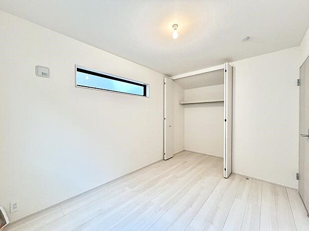 子供部屋にもおすすめな収納スペースたっぷりの居室