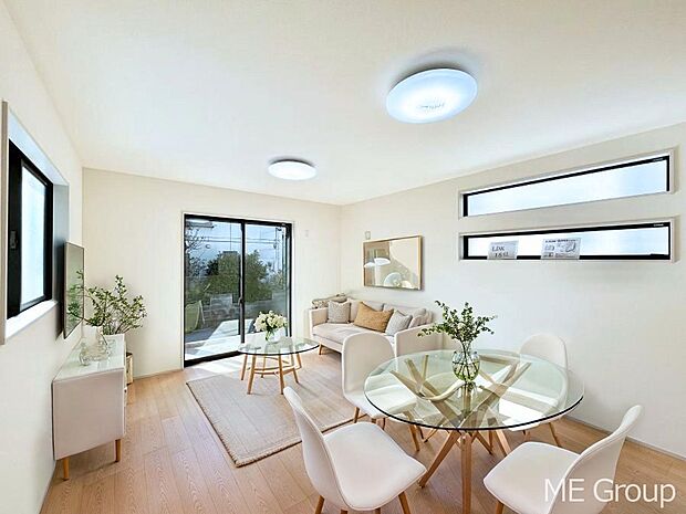 ◆2号棟◆〜Living〜 家族の食事や団らんのほか、子どもを遊ばせたり、友人を招いたりするLDKは住まいの中心。長時間過ごす場所だから、その空間は住まい全体の居心地を左右します。 ※家具はCGです