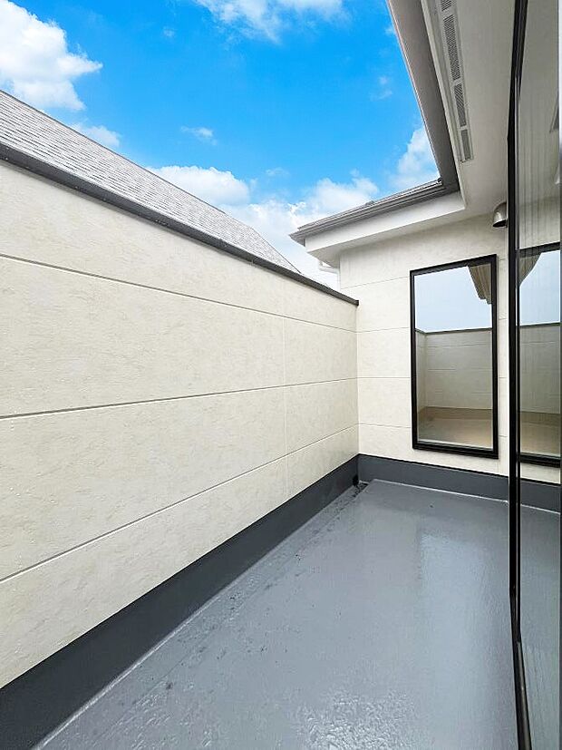 風通しの良いバルコニー