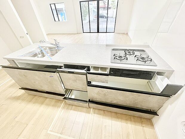 ◆1号棟◆使いやすさを優先したスライド式収納タイプ！