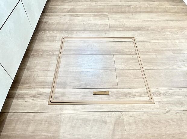 床下収納付き！日用品・非常用品の収納にも大活躍。