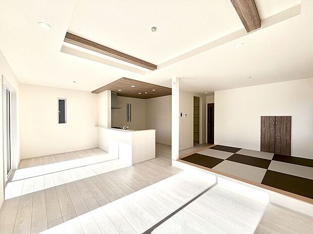 落ち着いた雰囲気のＬＤＫは家族みんなの快適空間  