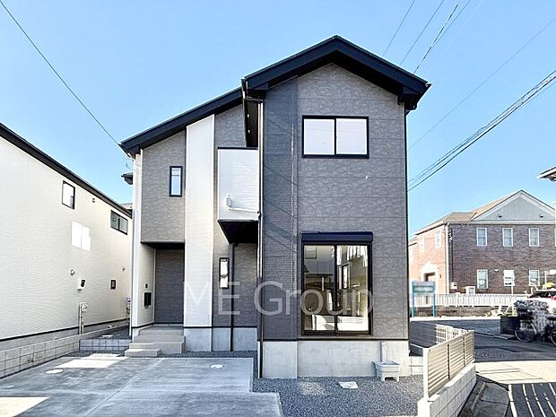 ◆2号棟◆~Exterior~ 首都圏で憧れのスローライフ♪緑に囲まれた土地は都会の喧騒を忘れられそう。四季を通じて自然と触れ合えるスポットが周辺には盛りだくさん!住みたくなる家。暮らしたい町。