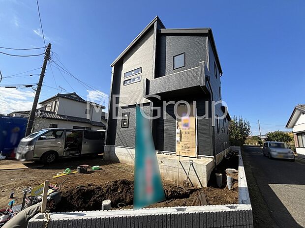 〜Exterior〜　周辺には学校や買物施設もあり生活、子育てに適した環境が広がっています！「永住地」として、物件のご見学だけではなく、周辺の環境や通学できる学校についてもご相談ください！