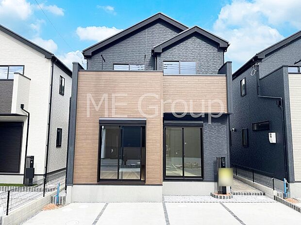 溢れる陽光でご家族の笑顔も輝く