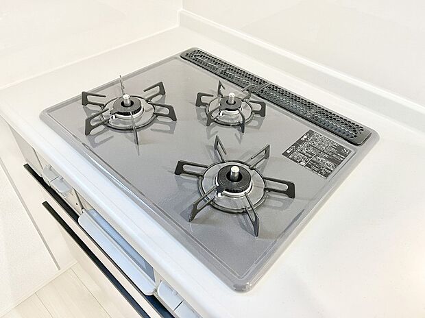 三口ガスコンロでお料理が一気にはかどりそう。