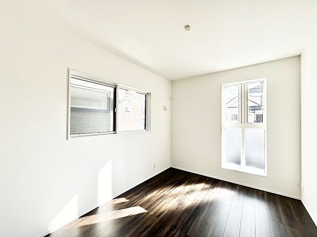 ◆1号棟◆〜Bed Room〜　子供部屋はお子様にとって大変重な役割があります。子供一人で過ごす空間を与えることで、宿題や勉強時間も自然と増えまた自ら部屋の片付けや掃除なども促すことに繋がります。