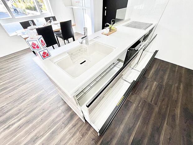 ◆1号棟◆使いやすさを優先したスライド式収納タイプ!