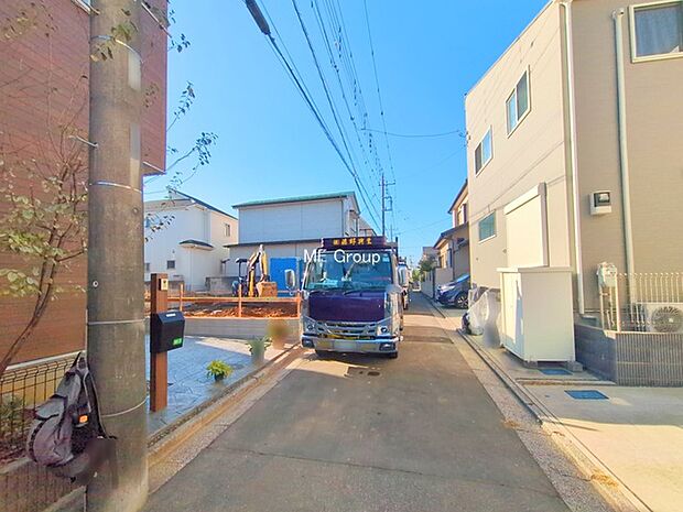 前面道路:北西 4m 私道 前面道路は閑静な住宅地をはしる車通りの少ない道路。駐車の出し入れもらくらくです!ご不明点・現地見学のご希望は、お気軽にお問い合わせください!