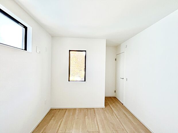 〜Bed Room〜　忙しく過ぎゆく日常を置き去るほど、ゆったりした時間が流れる住環境。『快適』は「家」と「街」と「環境」が調和した時に訪れるだと改めて感じさせてくれます。