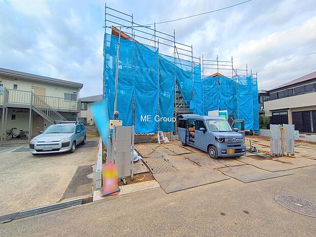 ◆2号棟◆〜Exterior〜　毎日のお散歩も快適な緑に恵まれた閑静な住宅地は、伸び伸びスローライフを叶えてくれます。緑の潤いを感じながらホッと生活できそう。住みたくなる家。暮らしたい町。
