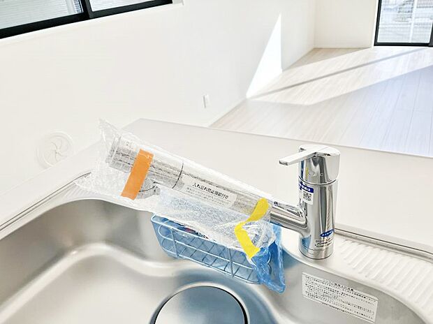 ◆1号棟◆いつでも清潔なおいしいお水を。一つの水栓で水道水と浄水を使い分け。