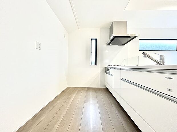 ゆとりあるキッチンではご家族と楽しくお料理ができます。