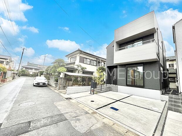 前面道路はきちんと整備されています