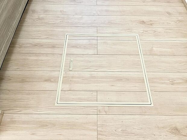 ◆B号棟◆床下収納付き!日用品・非常用品の収納にも大活躍。