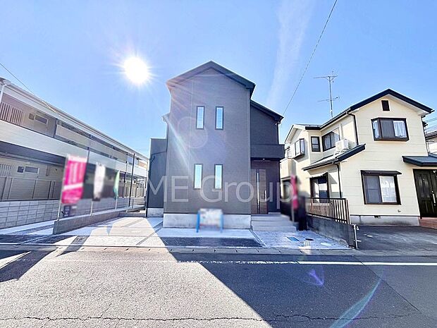 洗練された外観、上質な住空間が広がる室内は永く安心して過ごせる住居です。