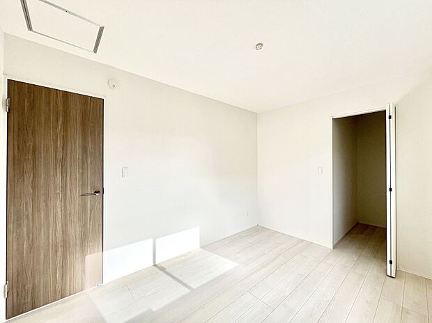 収納が充実しているので居住スペースを広々使えます