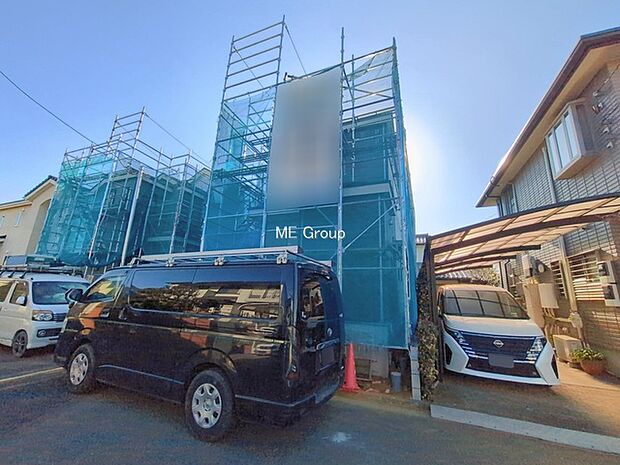 ◆A号棟◆〜Exterior〜　閑静な住宅地で子育て家族にピッタリ。毎日のお散歩も快適な緑に恵まれたエリアで、自然に包まれた穏やかな暮らしを実現するための、ゆとりある住環境が整っています。