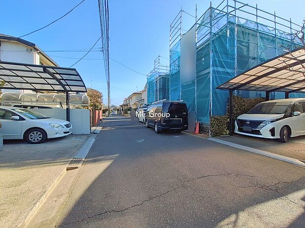 〜Exterior〜　前面道路：北西 6m 公道　前面道路は閑静な住宅地をはしる車通りの少ない道路。駐車の出し入れもらくらくです！ご不明点・現地見学のご希望は、お気軽にお問い合わせください！