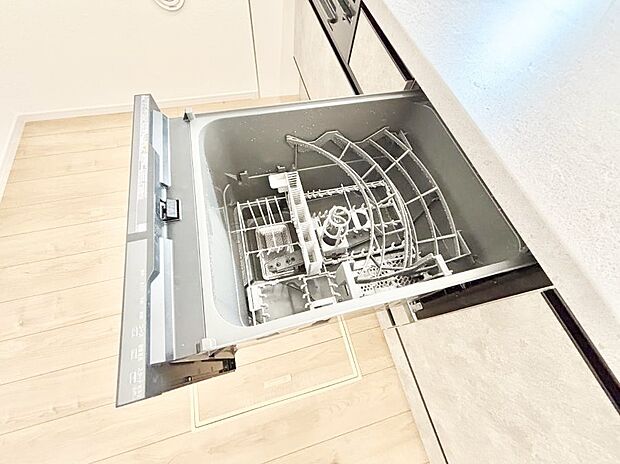 面倒なお片づけは食洗機にお任せ!家事の負担が減って、時間にも気持ちにもゆとりができます。