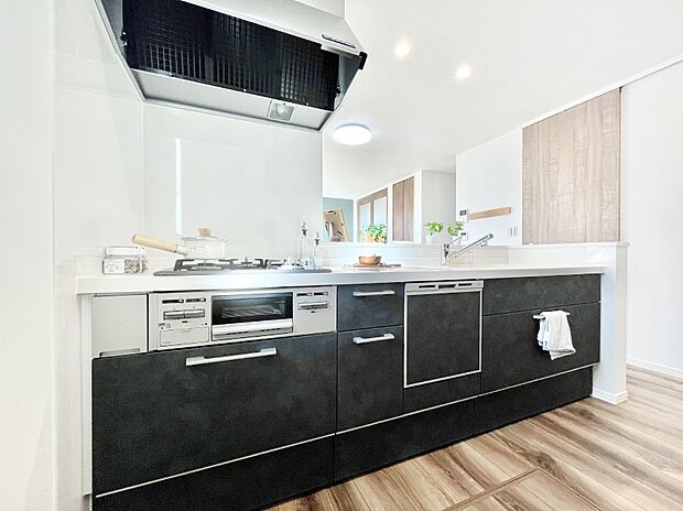 毎日使うキッチンだから、使いやすさ＆お手入れのしやすさにこだわりました。  